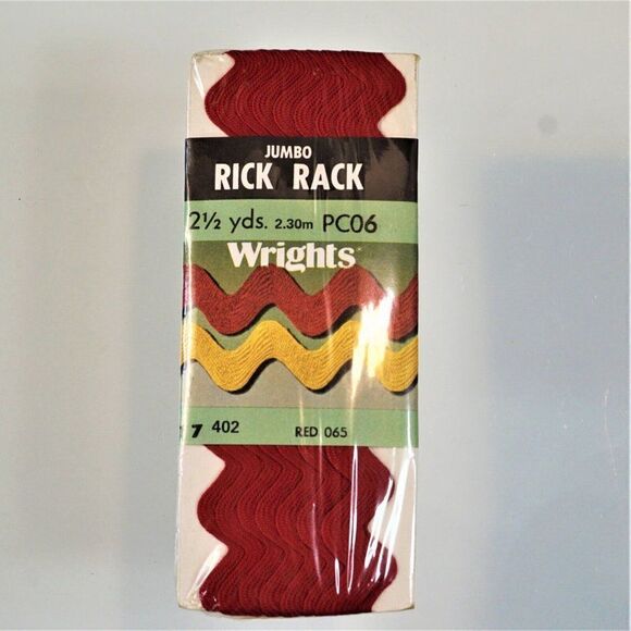 Vintage 1986 Wrights Jumbo 2.5 yards Rick Rack Red No 065 - Picture 3 of 5
